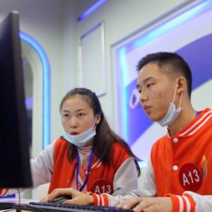 重庆：高职院校同台竞技 一展职教学子风采（图片新闻）