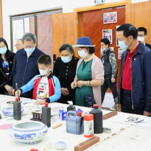 深圳市关工委领导到新安街道关心下一代之家调研