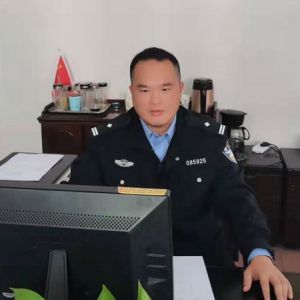 河南淮濱：奮戰(zhàn)在一線的治安民警——簡(jiǎn)彥忠