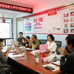 寶安區(qū)文聯(lián)主席史文集到愛之聲藝術(shù)團(tuán)調(diào)研考察時(shí)強(qiáng)調(diào)
