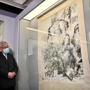 黄贵权医生转赠半生珍藏，香港艺术馆获著名藏家捐赠逾千组中国书画及艺术珍品