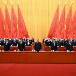 习近平：增强文化自觉坚定文化自信 展示中国文艺新气象铸就中华文化新辉煌