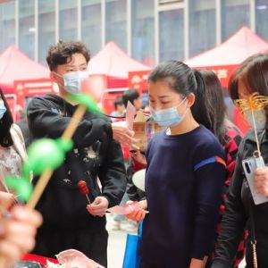 廣東深圳：體驗(yàn)“非遺”傳統(tǒng)文化魅力，“微實(shí)事”暖心“零距離”