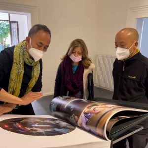 “‘一孖’藝術(shù)小組：夢之寓言”威尼斯預(yù)展首日怎麼樣