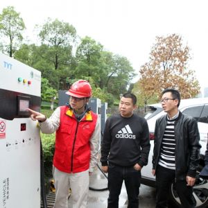 永川城區(qū)首座智能快充站投運（圖片新聞）