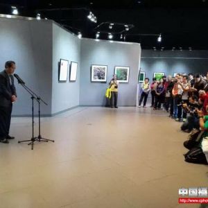 《四季如詩》黎榮照攝影作品展在順德展出