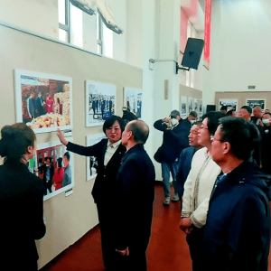 “影歌盛世 再谱华章”主题摄影展开展