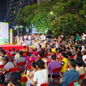 深圳举办关爱环卫工送温暖慰问文艺演出活动