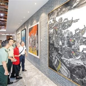 梅州“国防·强军杯”书画摄影展开幕