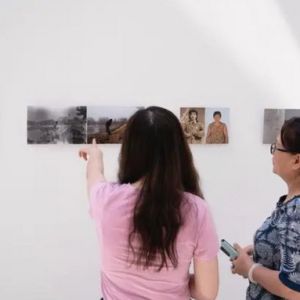 四百余幅经典摄影作品讲述“中国摄影四十年”