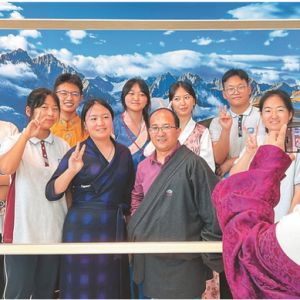 青海生态文明摄影展江苏站巡展开展