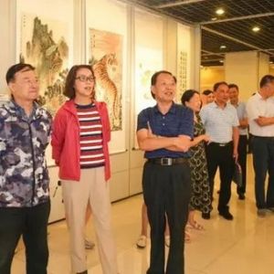 闵行这场书画摄影展汇聚210余件作品，主角是