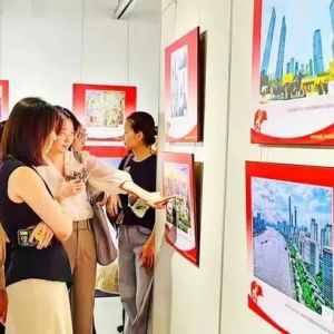 “逐梦自贸区，影像新浦东”摄影展亮相浦东