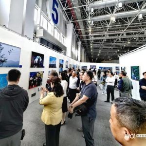 中国航展摄影大展入选作品展在珠海开幕