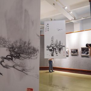 “廖衍猷摄影技艺回顾展”开幕