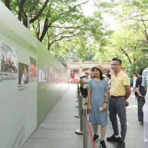 “寻找心中那抹橄榄绿——致敬南粤老兵”摄影展在广州展出