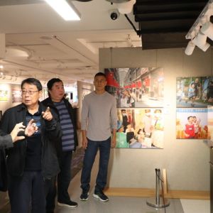 “街拍福田·2023”市民摄影大展在深圳中心书城开幕