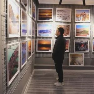 莎车县举行“翰墨绘初心、砥砺新时代”书画、摄影展