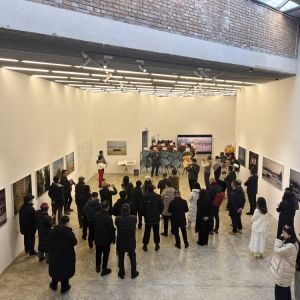 尹建丰摄影展《当代中国的新地景》在北京举行