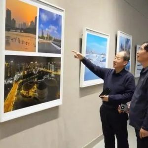 “丝路山水 壮美巴州”冀疆情主题摄影展梨城开展