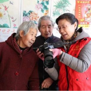 潍坊女摄影家：用女性视角 察世界之美