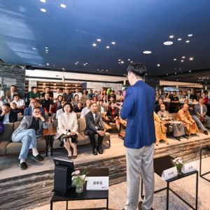《昌马世瑞-深藏千年的盛世笑容》首展于西安SKP隆重启幕