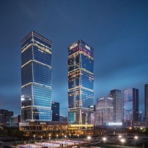 沉迷“悦己”的年轻人，争相到这里打卡