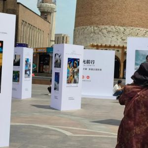 “新疆的美好要镜头定格，更要亲自体验”