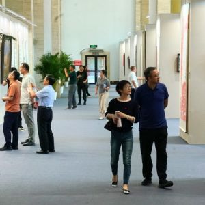 中央和国家机关庆祝新中国成立75周年书画摄影展开幕