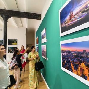 “中国故事”摄影展在德国巡展