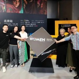 镜头聚焦“她们”，国家地理经典影像大展北京首展亮相