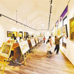 黔江：山村书院办画展