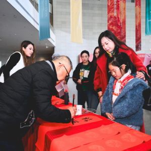 宁夏群众书法绘画摄影展在宁夏美术馆举办