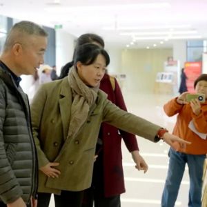 女性摄影展献礼妇女节 近百幅佳作诠释“她力量”