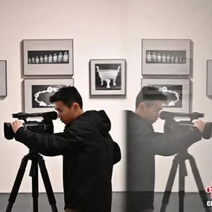 梁子明考古摄影展在山西青铜博物馆开展