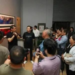 “何以抽象”摄影作品展启幕