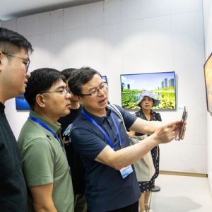 “时代的脉动：中国大运河影像叙事作品巡展”第三站在扬州市美术馆启幕 ...
