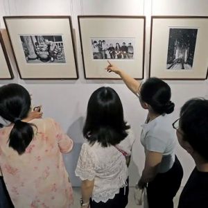 岁月凝光——首届杭州老摄影家收藏作品巡回展